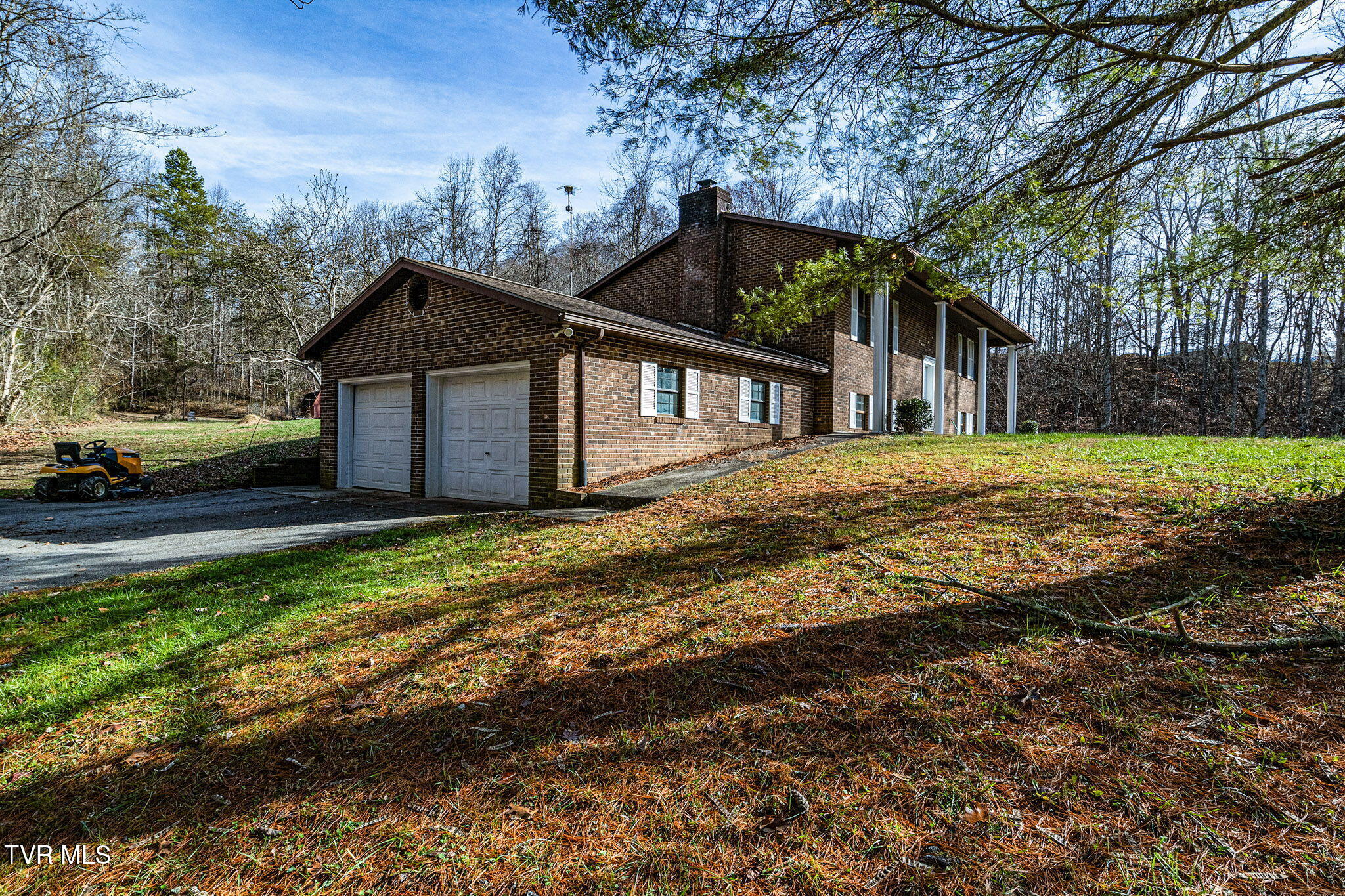 2313 Hall Road Dandridge, TN 37725 - Photo 2 of 35 2
