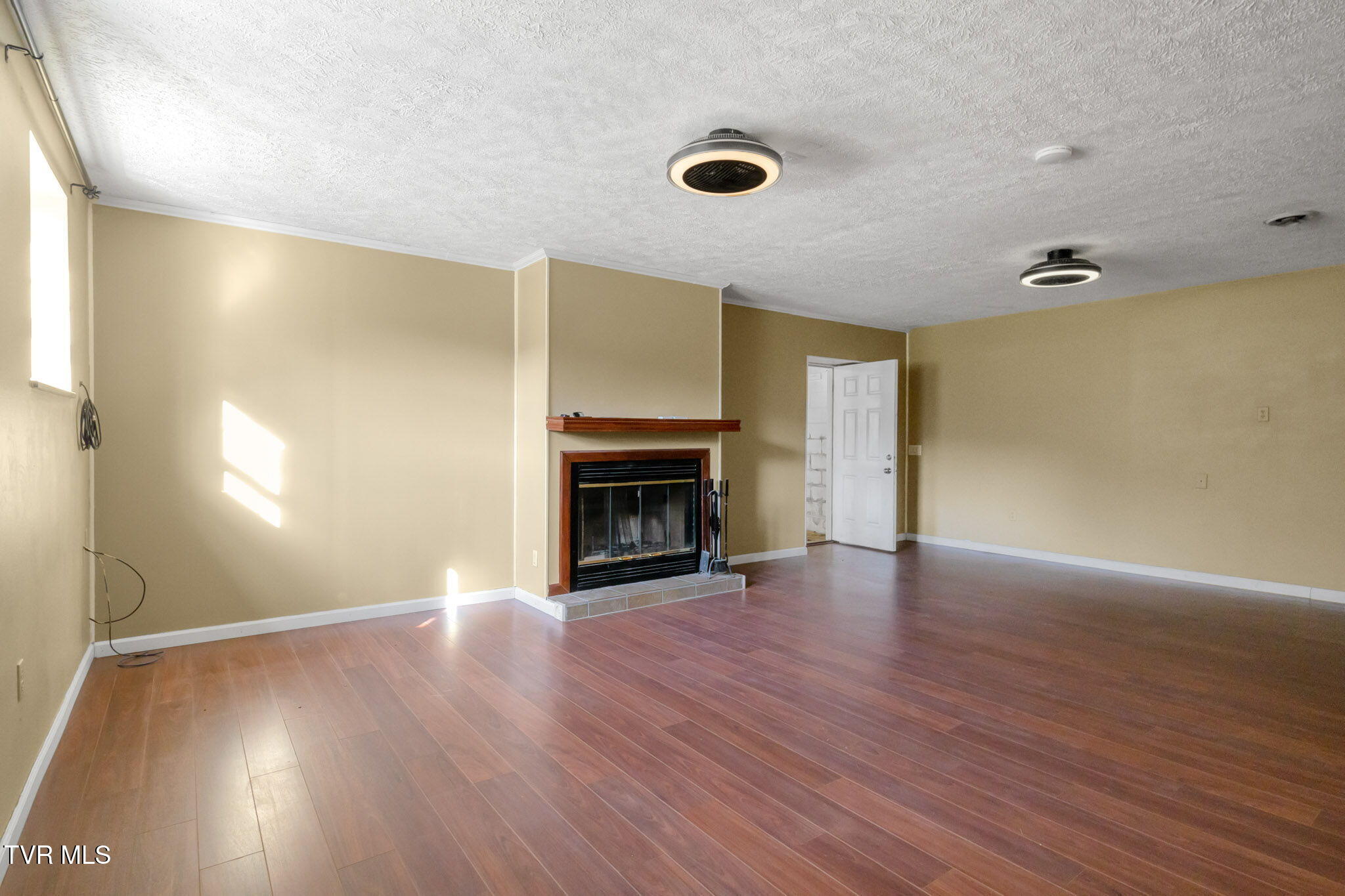 2313 Hall Road Dandridge, TN 37725 - Photo 6 of 35 6