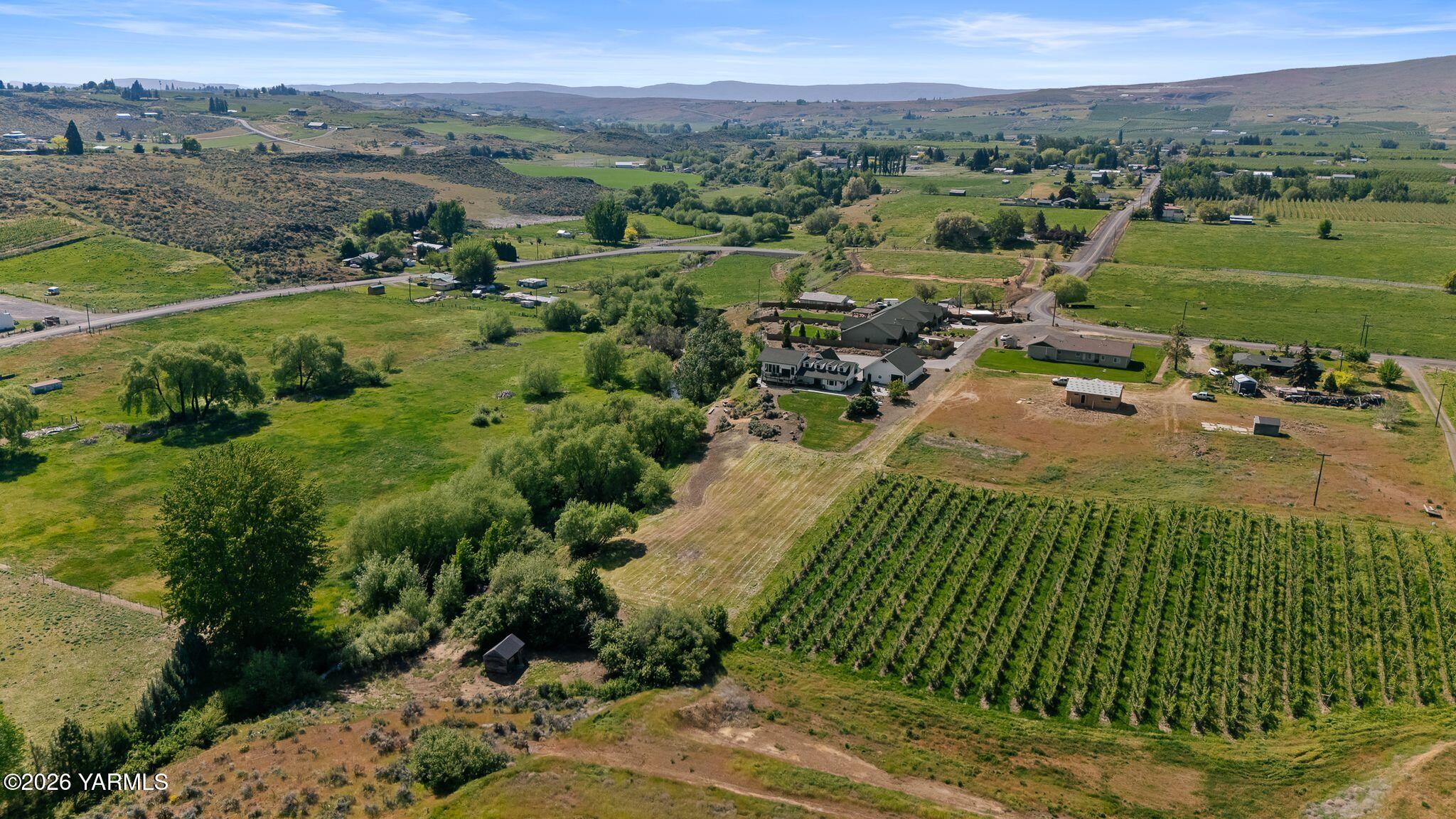 491 Elliott Road Cowiche, WA 98923 - Photo 50 of 56 Country Living