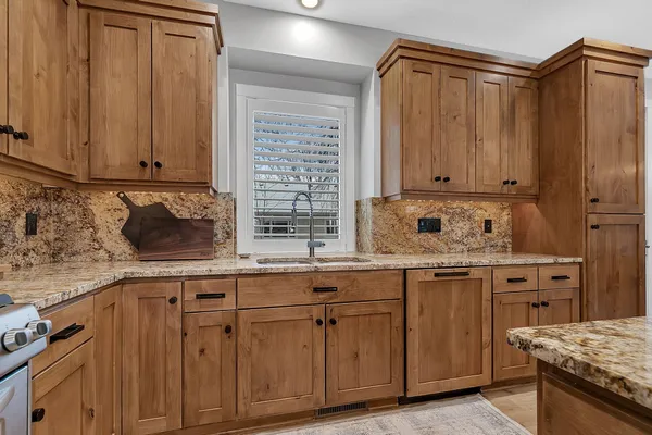 $649,900 | 4672 Walnut Street, Medina, MN 55359