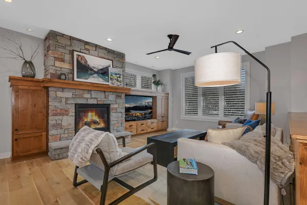 $649,900 | 4672 Walnut Street, Medina, MN 55359