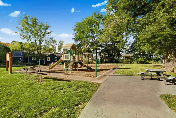 $649,900 | 4672 Walnut Street, Medina, MN 55359