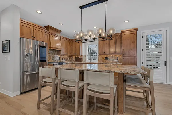 $649,900 | 4672 Walnut Street, Medina, MN 55359