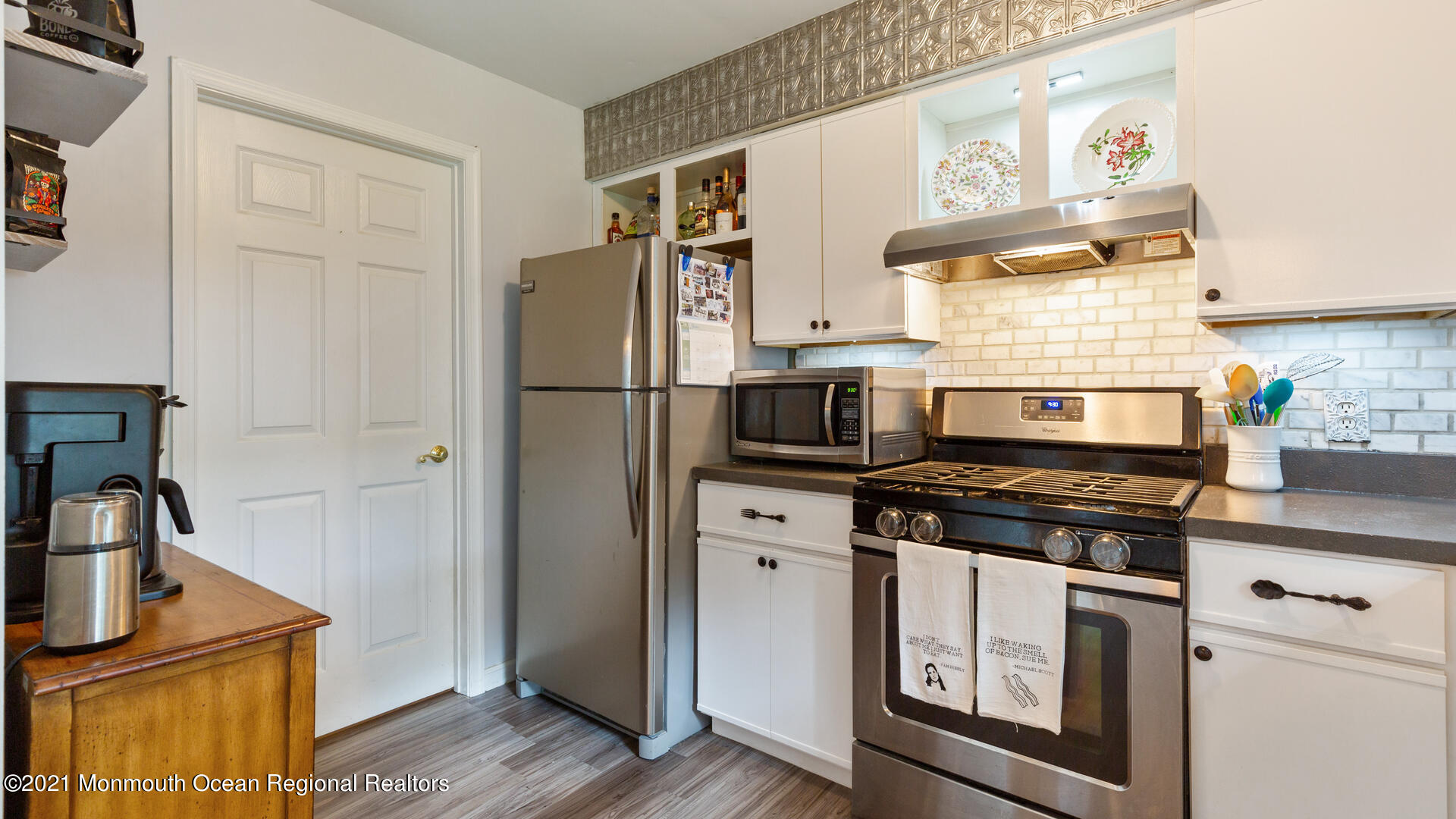 162 Sextant Road Manahawkin, NJ 08050 - Photo 13 of 29 Stainless Steel appliances