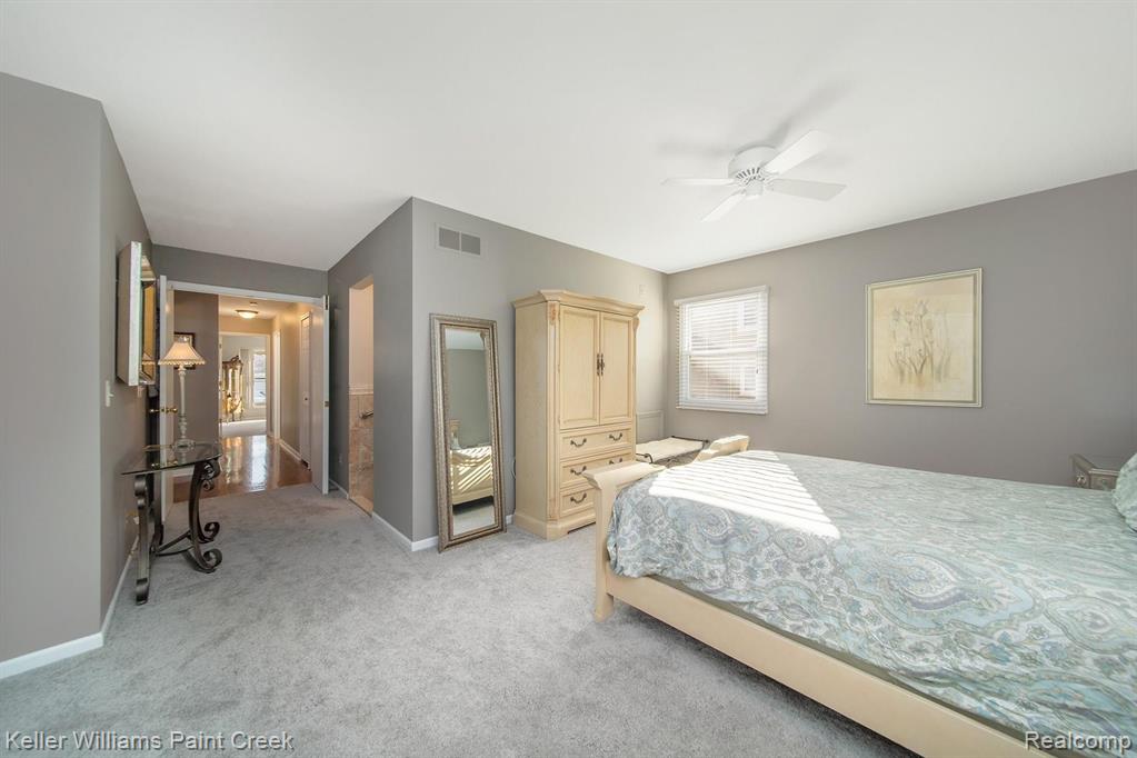 1652 Hillside Lane Rochester Hills, MI 48307 - Photo 20 of 32