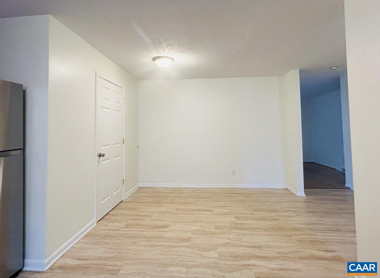 308 Carlton Road, Unit A Charlottesville, VA 22902 - Photo 6 of 27