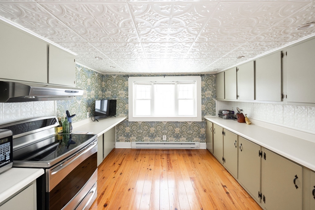 21 Maple Street Bellingham, MA 02019 - Photo 6 of 32