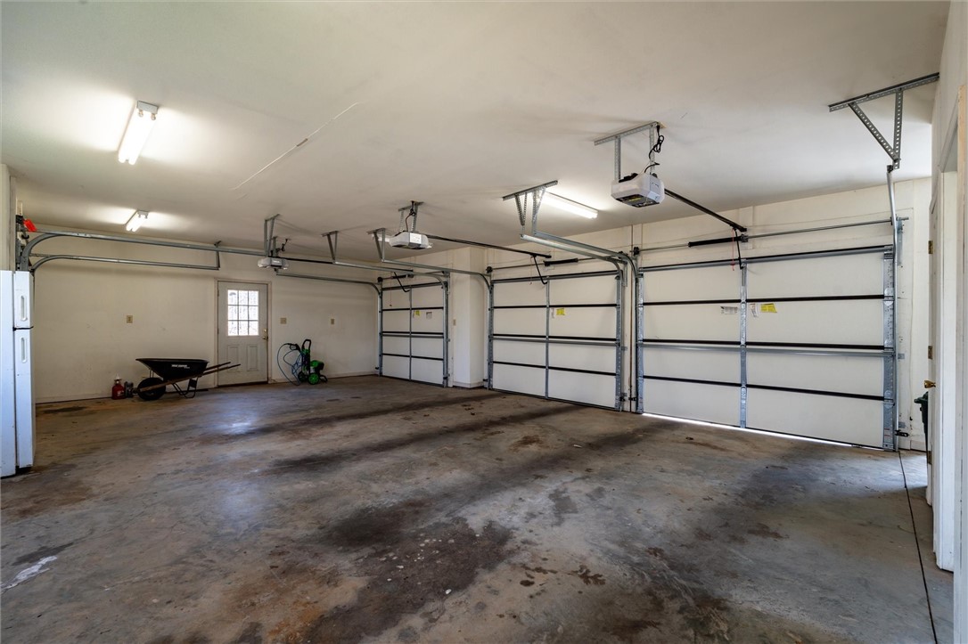 318 Todds Creek Road Central, SC 29630 - Photo 32 of 46 3+ car garage w/half bath and workshop