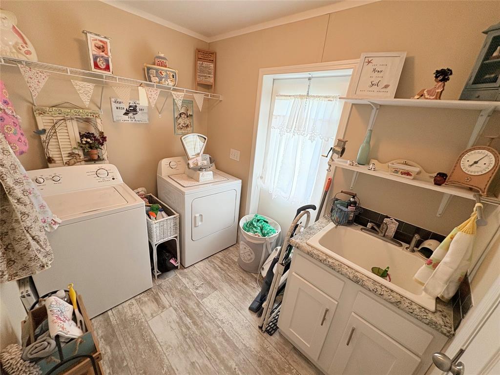 4331 Southwest 10th Way Okeechobee, FL 34974 - Photo 32 of 49 a room with storage and utility