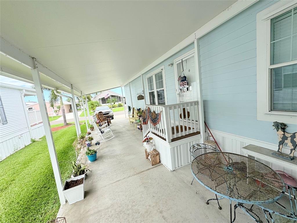 4331 Southwest 10th Way Okeechobee, FL 34974 - Photo 40 of 49 a view of a livingroom with furniture and a window