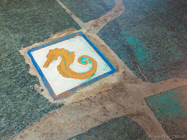 938 Plainview Road Topping, VA 23169 - Photo 28 of 43 LIVING ROOM FLOOR