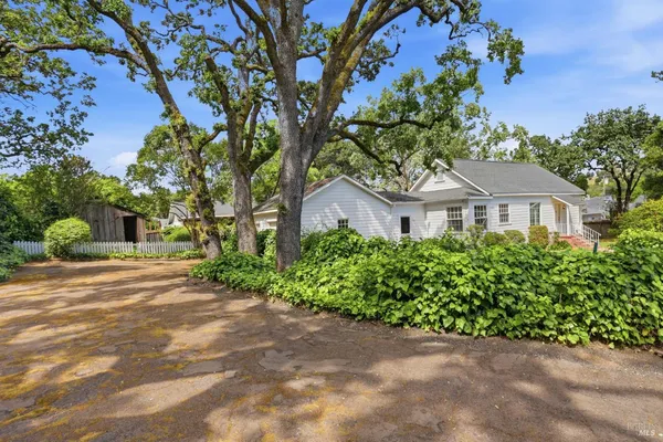 $850,000 | 8 Lawrence Drive, Novato, CA 94945