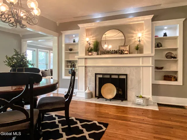 $525,000 | 5 Hanneford Road, Queensbury, NY 12804