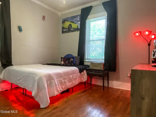 $525,000 | 5 Hanneford Road, Queensbury, NY 12804