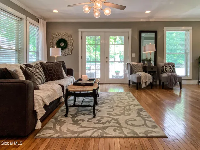 $525,000 | 5 Hanneford Road, Queensbury, NY 12804