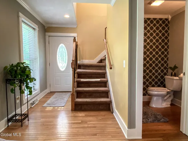 $525,000 | 5 Hanneford Road, Queensbury, NY 12804