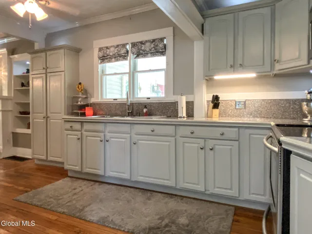 $525,000 | 5 Hanneford Road, Queensbury, NY 12804