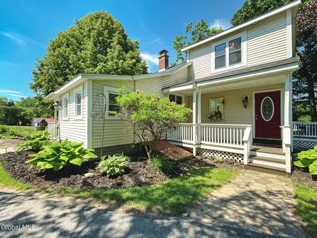 $525,000 | 5 Hanneford Road, Queensbury, NY 12804