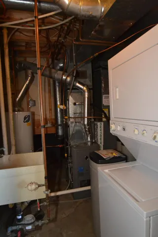 $389,900 | 5700 Willow Trail, Shoreview, MN 55126