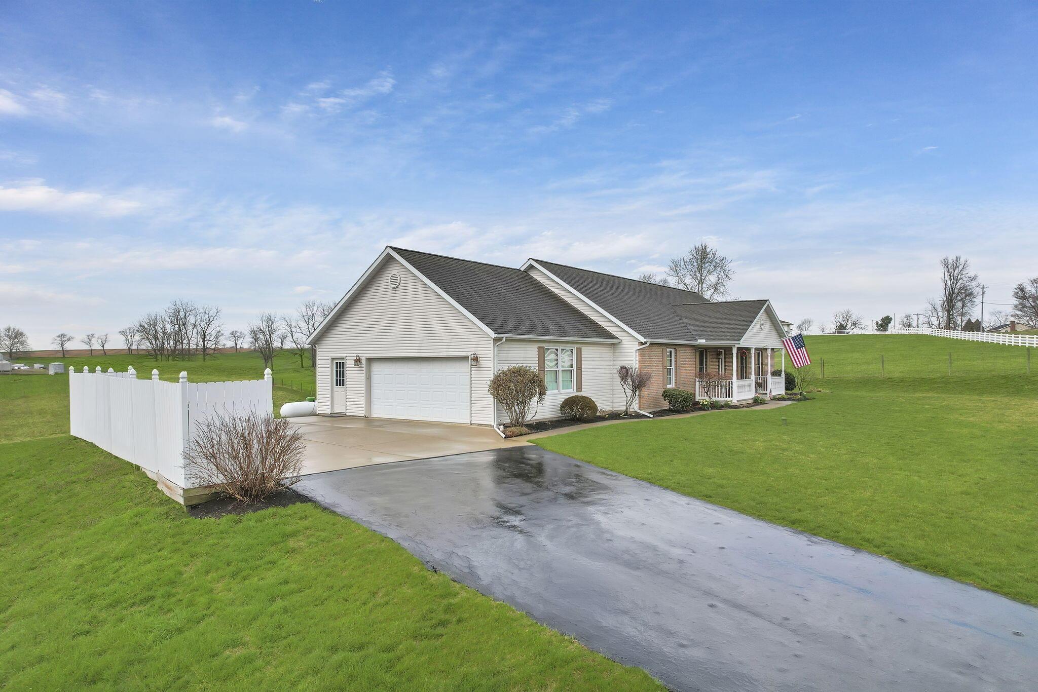 345 Lake Road Northeast Lancaster, OH 43130 - Photo 66 of 74 66-web-or-mls-DJI_0171