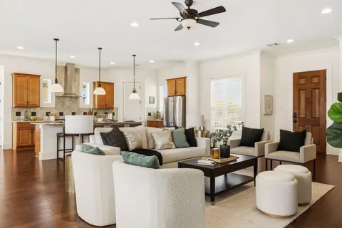 $625,000 | 1009 Scenic Drive, Georgetown, TX 78626
