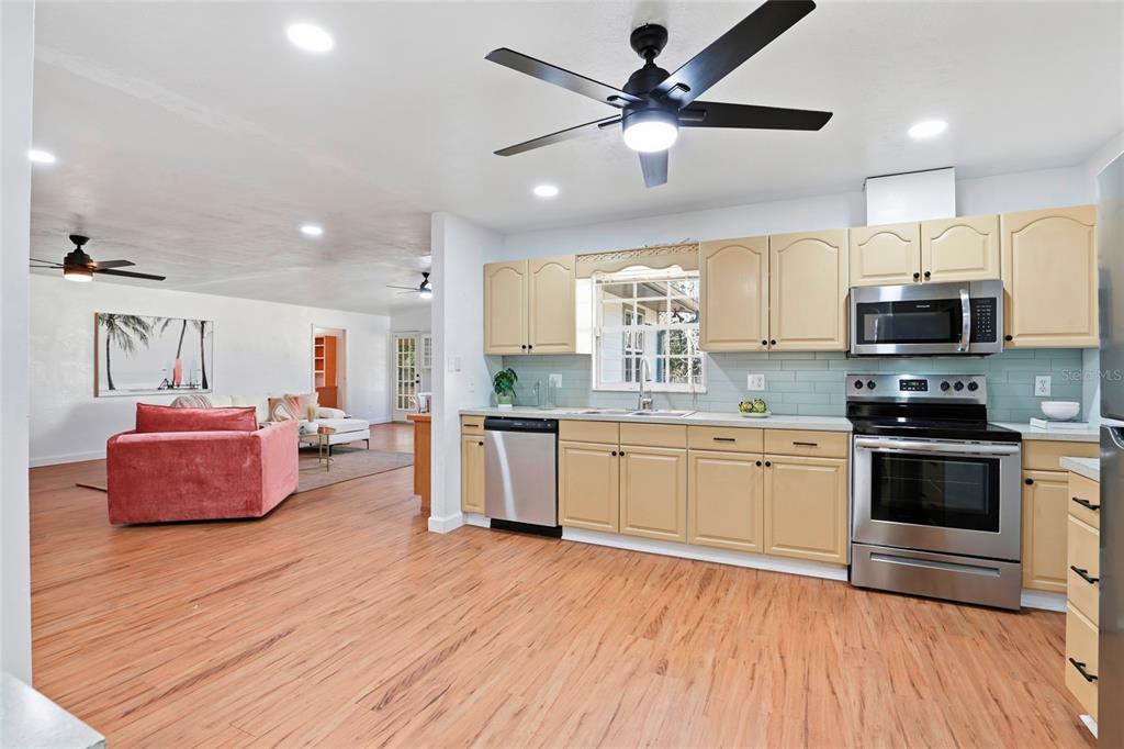 10002 Northwest 6th Place Gainesville, FL 32607 - Photo 15 of 36