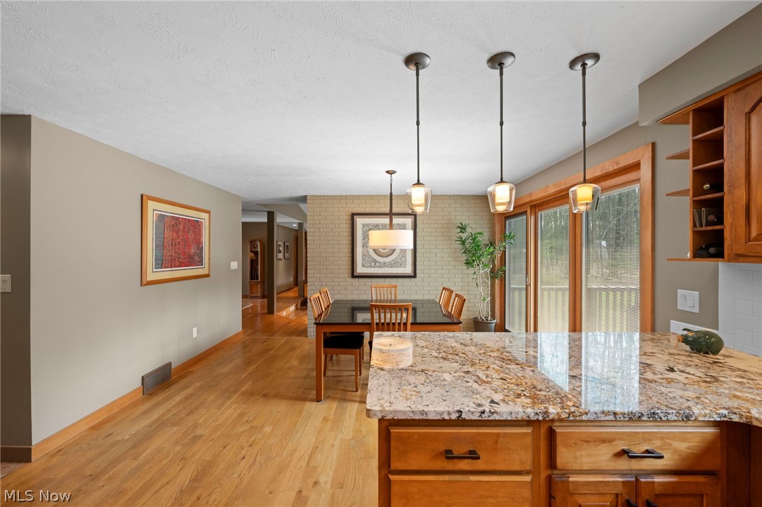 12435 Pearl Road Chardon, OH 44024 - Photo 13 of 50 Kitchen into Dining