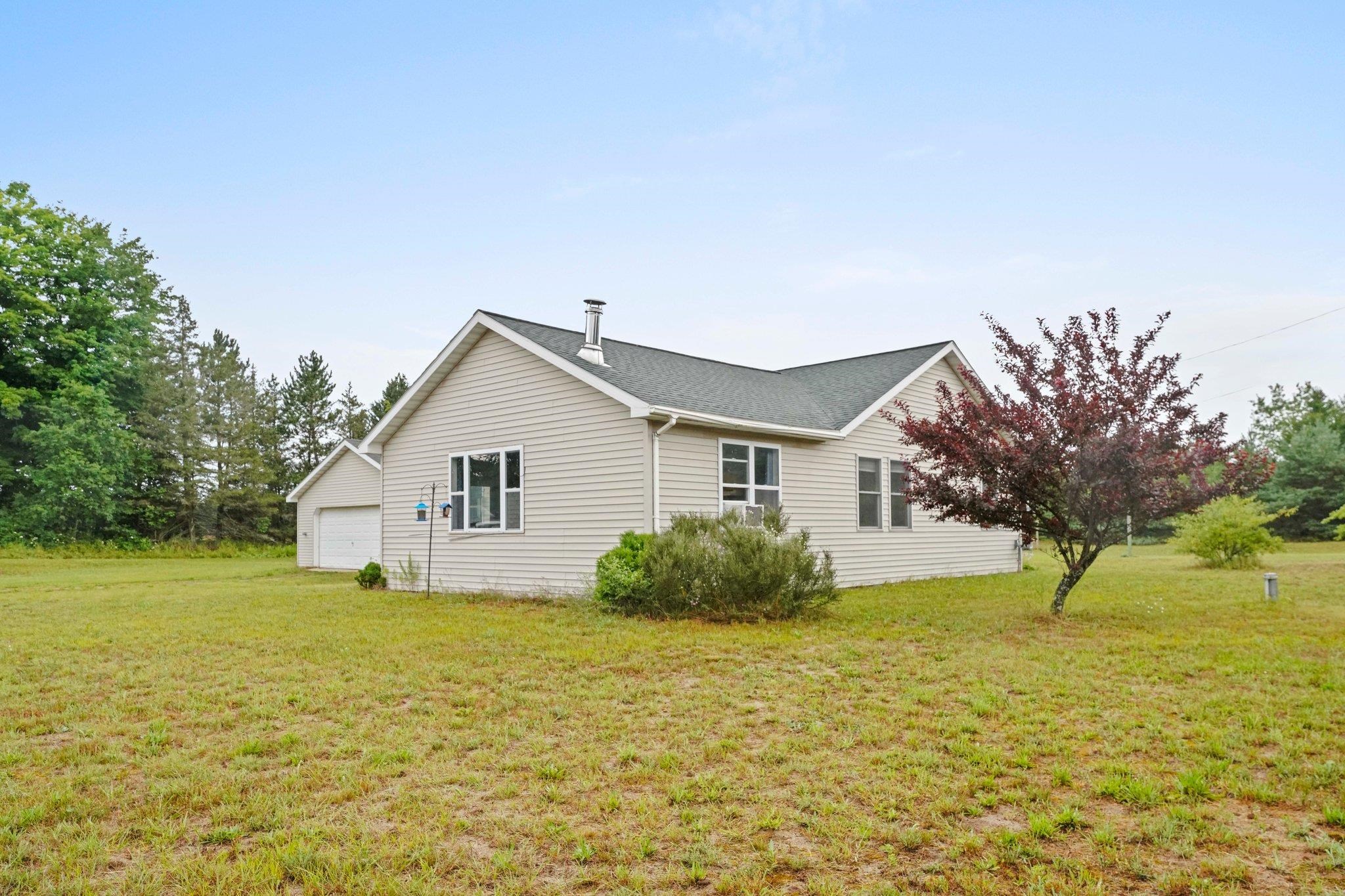 17272 Fewins Road Interlochen, MI 49643 - Photo 26 of 30 1925180-c1a3b840-b489-4449-87a8-d27aa3d580bd.JPG
