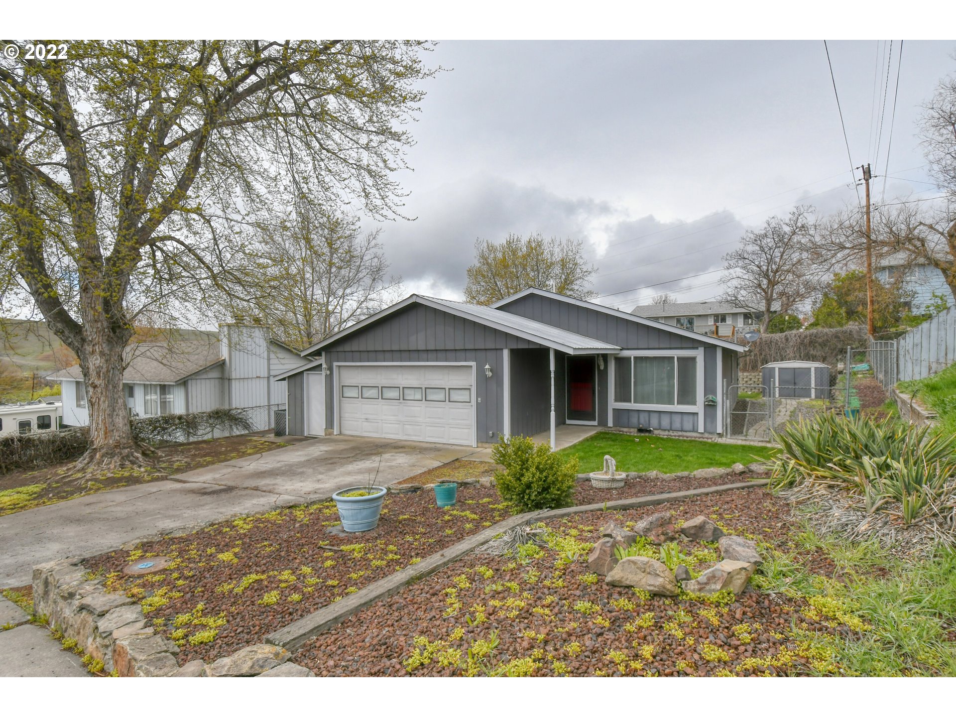 3323 Southwest Ladow Avenue Pendleton, OR 97801 - Photo 1 of 32 Gallery Image 1