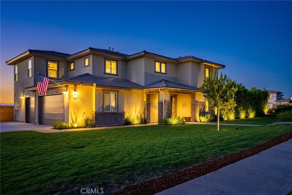 1055 Vista Court Riverside, CA 92506 - Photo 1 of 75 Gallery Image 1