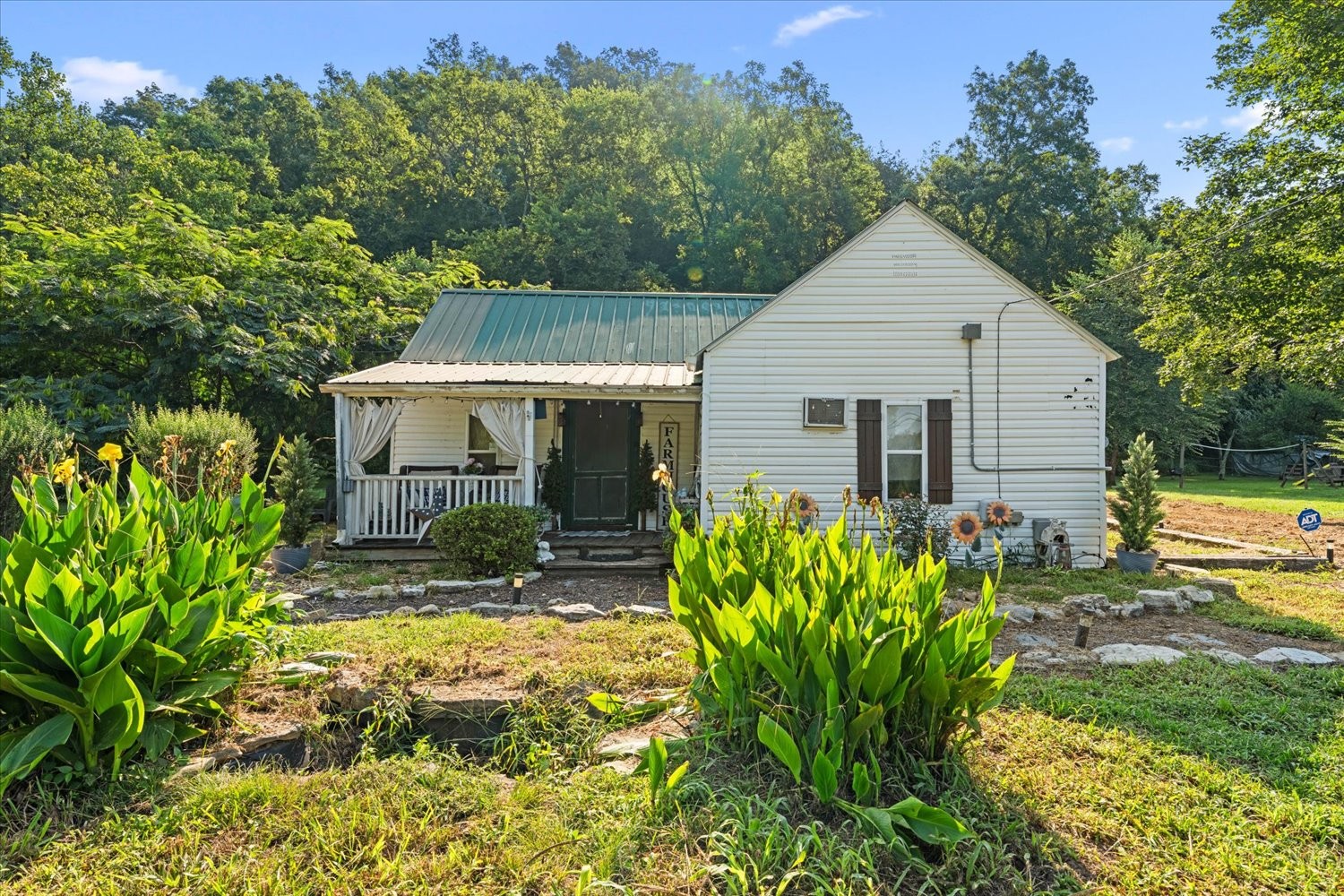 5360 Pond Creek Road Pegram, TN 37143 - Photo 6 of 98 Gallery Image 6