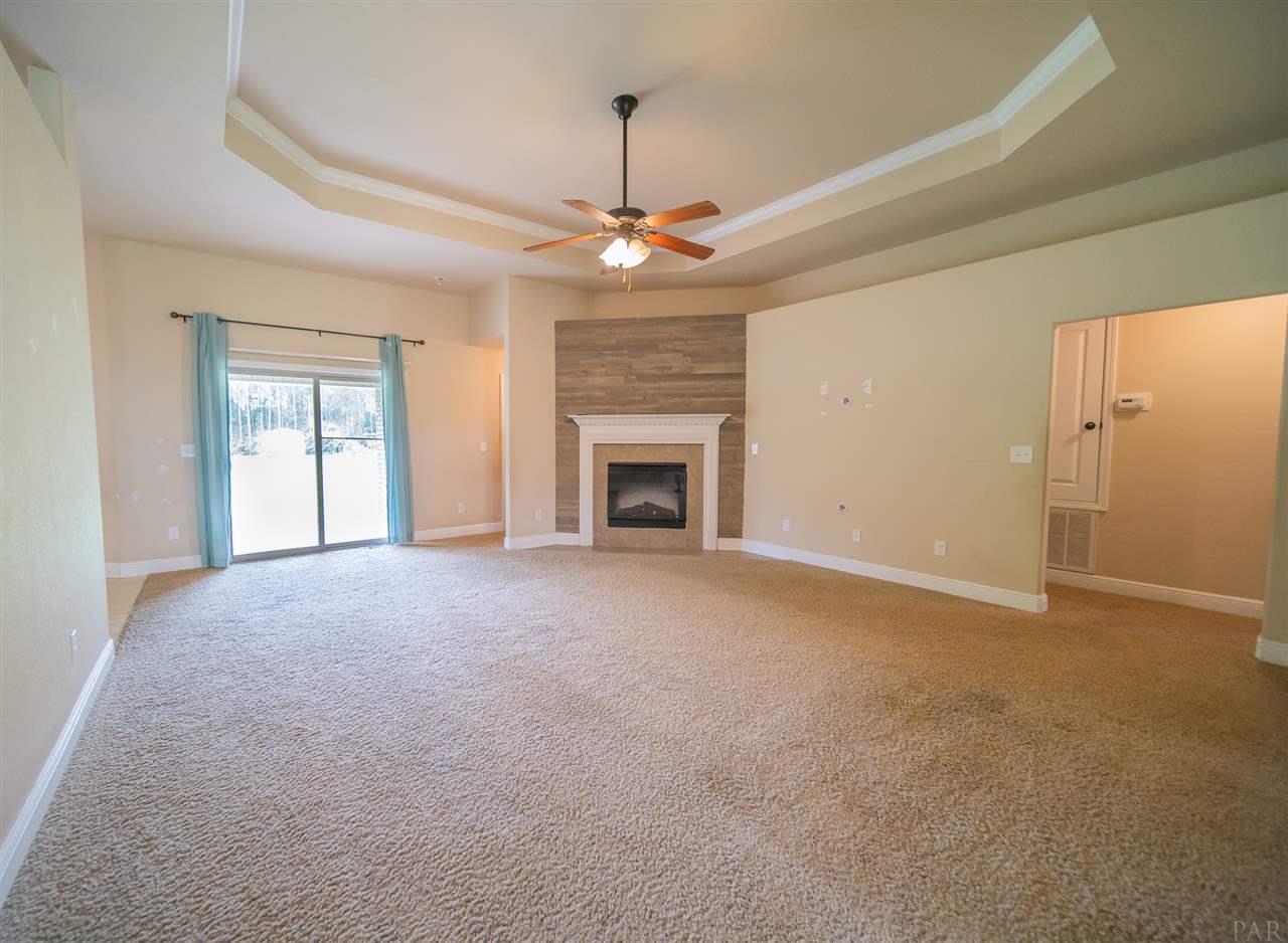 9927 Nichols Lake Road Milton, FL 32583 - Photo 10 of 49 Gallery Image 10