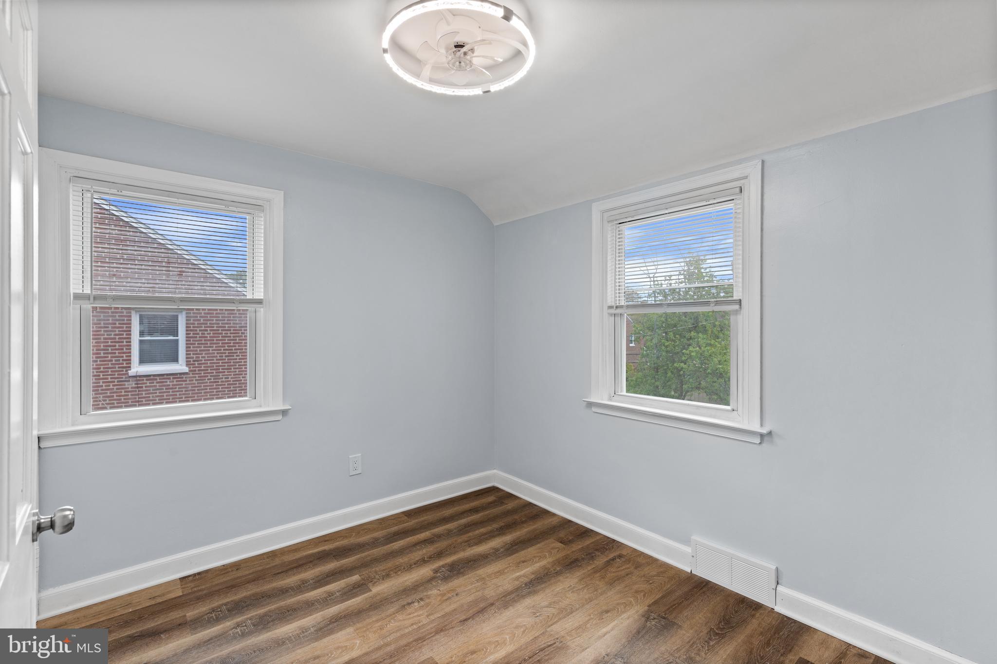 7603 Oak Lane Road Cheltenham, PA 19012 - Photo 17 of 27 #3 Bedroom