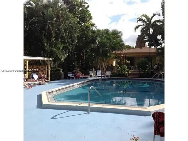 $112,900 | 5111 West Oakland Park Boulevard, Unit 305, Lauderdale Lakes, FL 33313