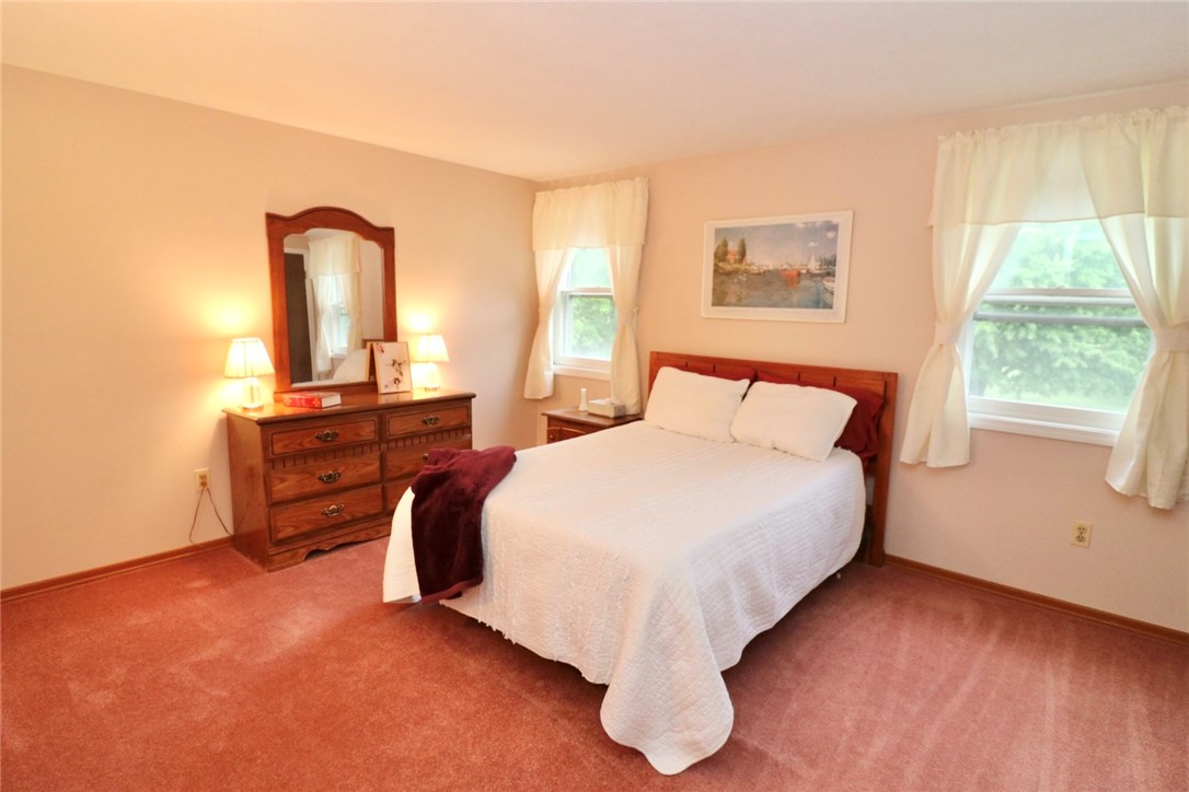 1096 Everwild View Webster, NY 14580 - Photo 30 of 46