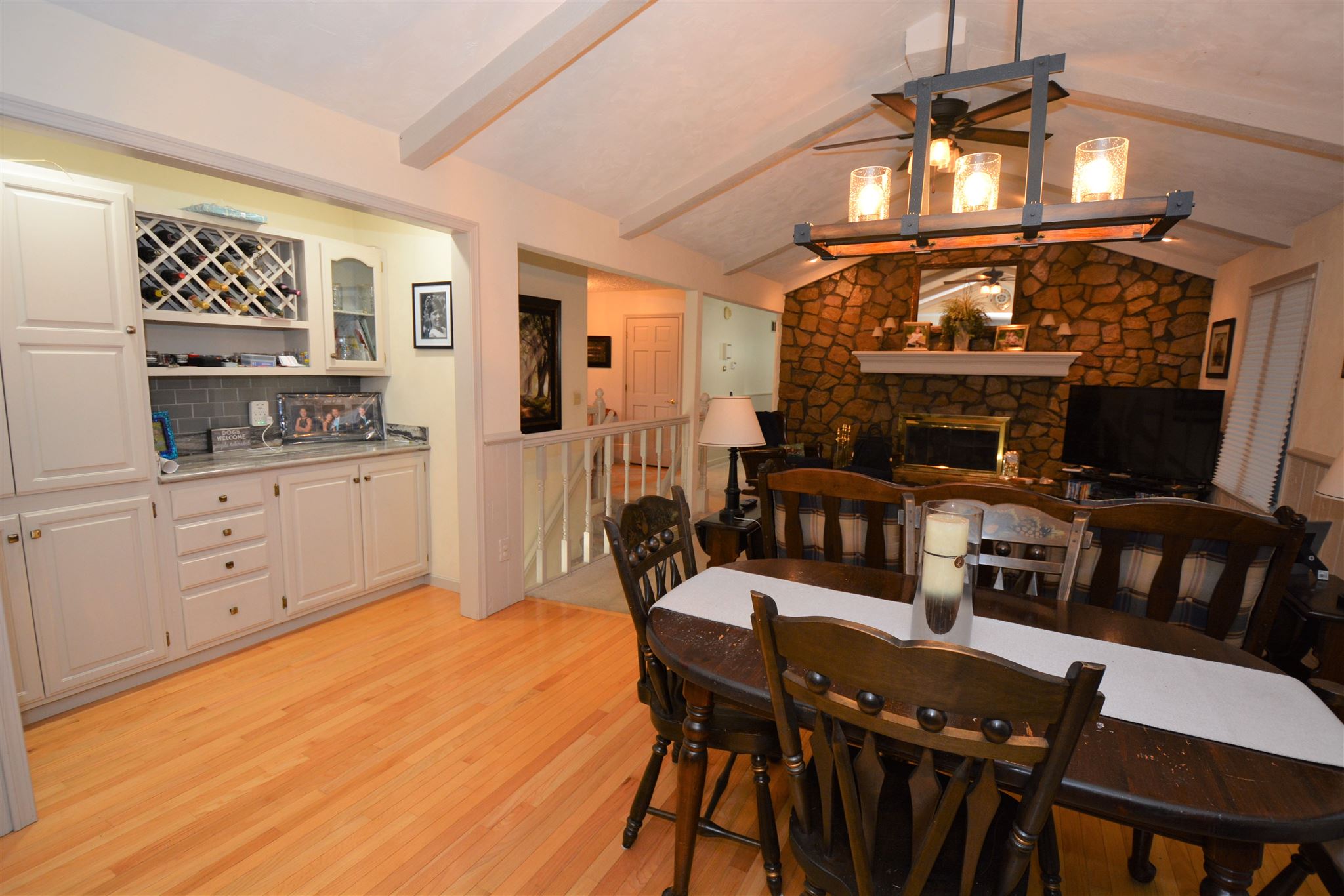 2645 South Meridian Road Jasper, IN 47546 - Photo 4 of 29 Gallery Image 4