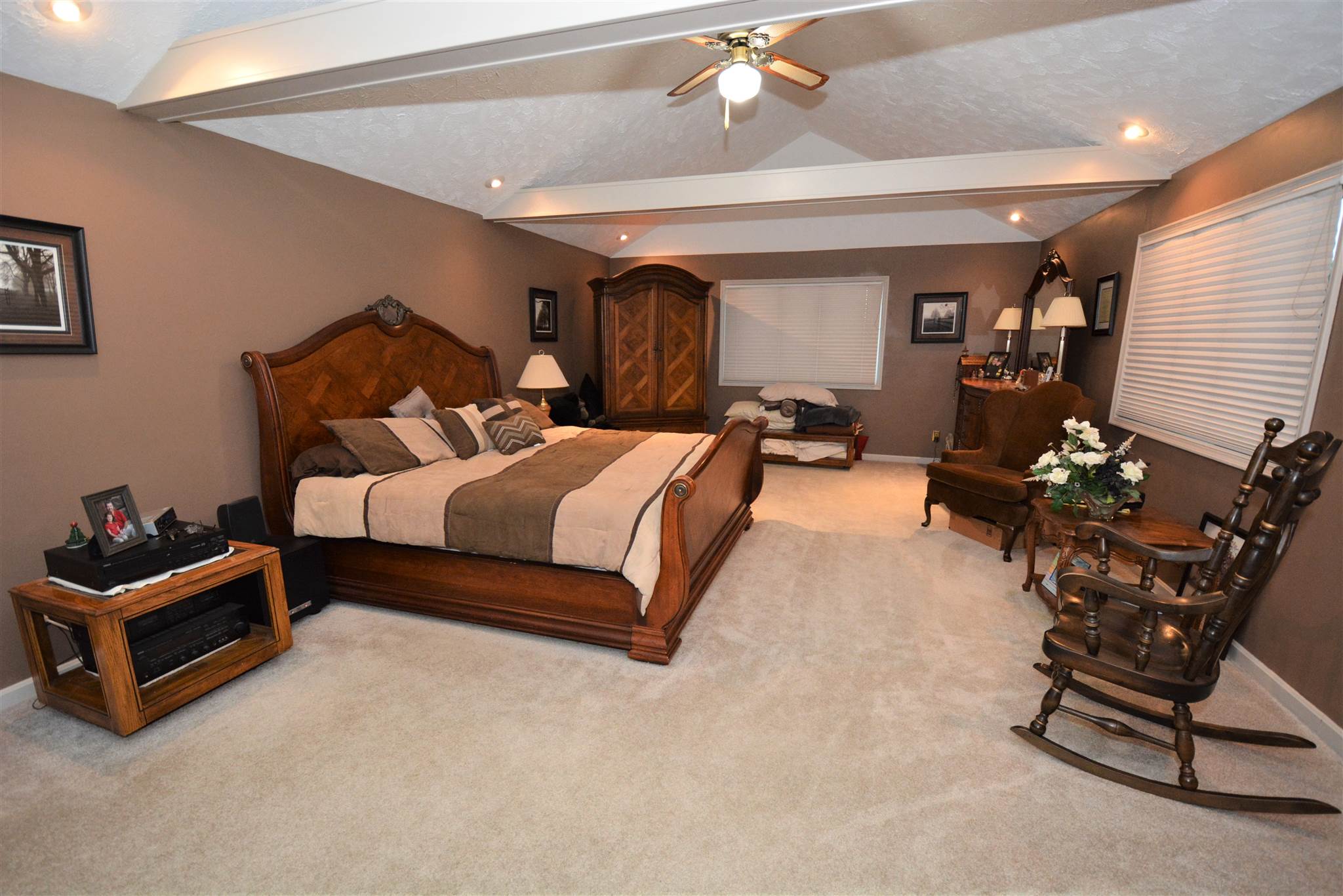 2645 South Meridian Road Jasper, IN 47546 - Photo 8 of 29 Gallery Image 8
