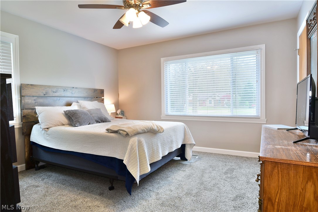 915 Perkins Jones Road Northeast Warren, OH 44483 - Photo 28 of 35 Gallery Image 28