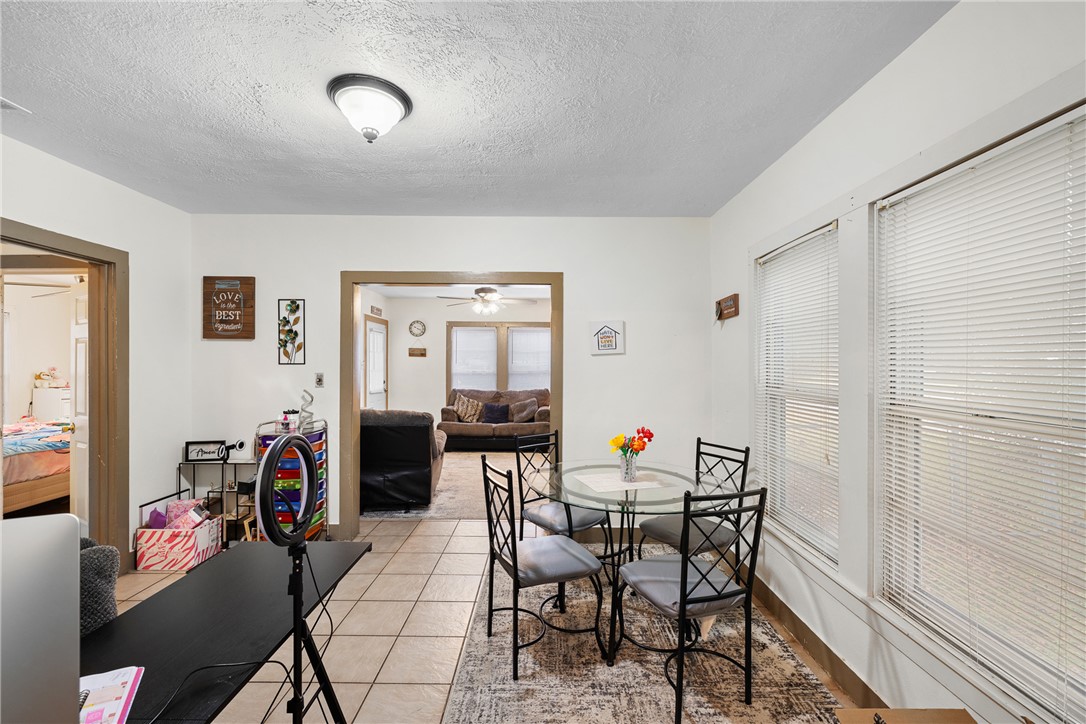 1301 Cedar Street Hearne, TX 77859 - Photo 13 of 33