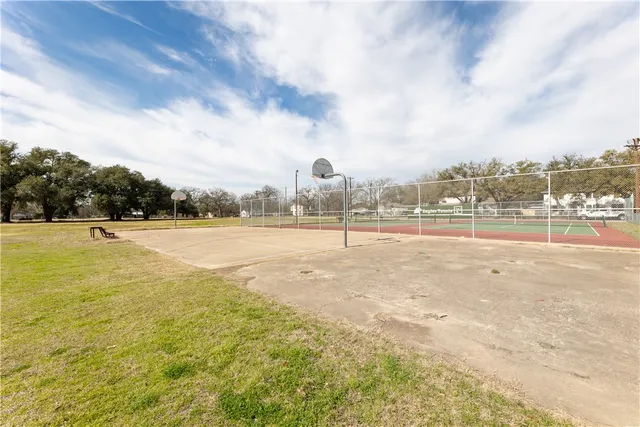 $175,000 | 1301 Cedar Street, Hearne, TX 77859