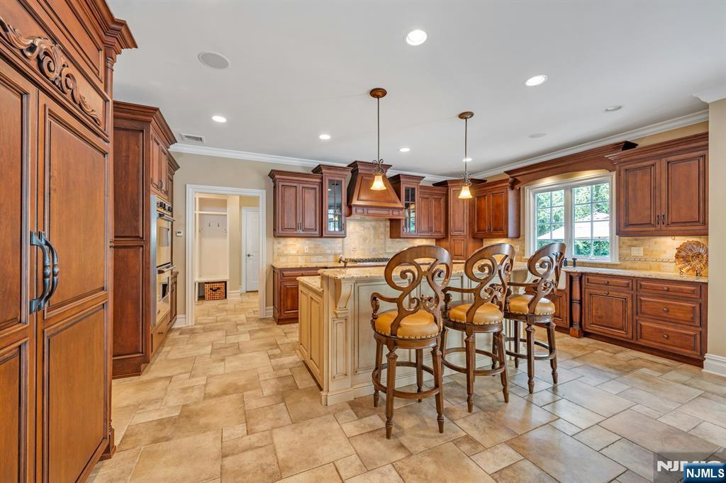 476 Fairfield Road Wyckoff, NJ 07481 - Photo 13 of 50