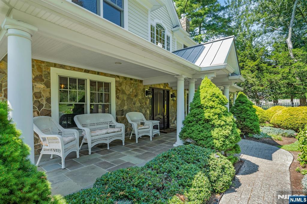 476 Fairfield Road Wyckoff, NJ 07481 - Photo 2 of 50