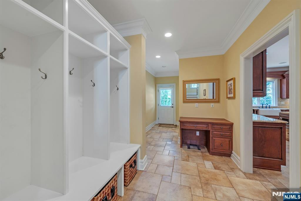 476 Fairfield Road Wyckoff, NJ 07481 - Photo 21 of 50