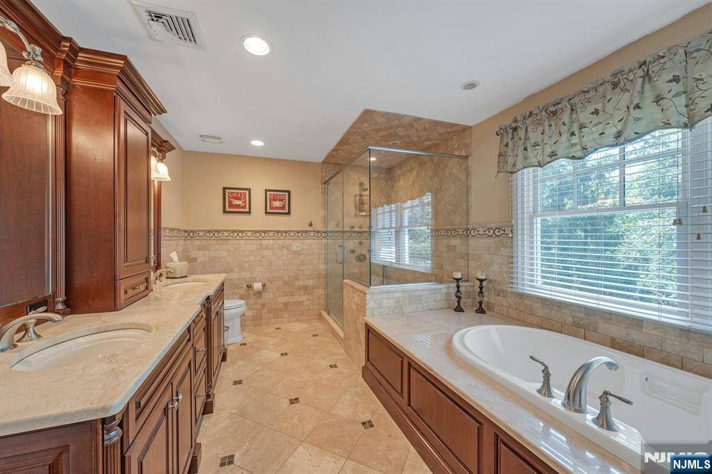 476 Fairfield Road Wyckoff, NJ 07481 - Photo 28 of 50