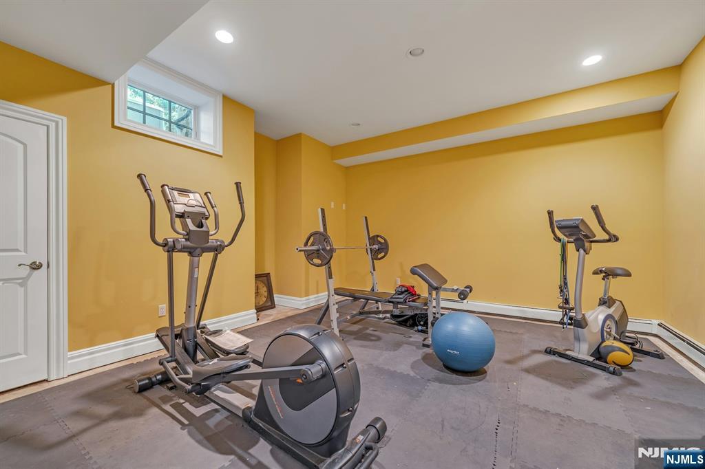 476 Fairfield Road Wyckoff, NJ 07481 - Photo 40 of 50