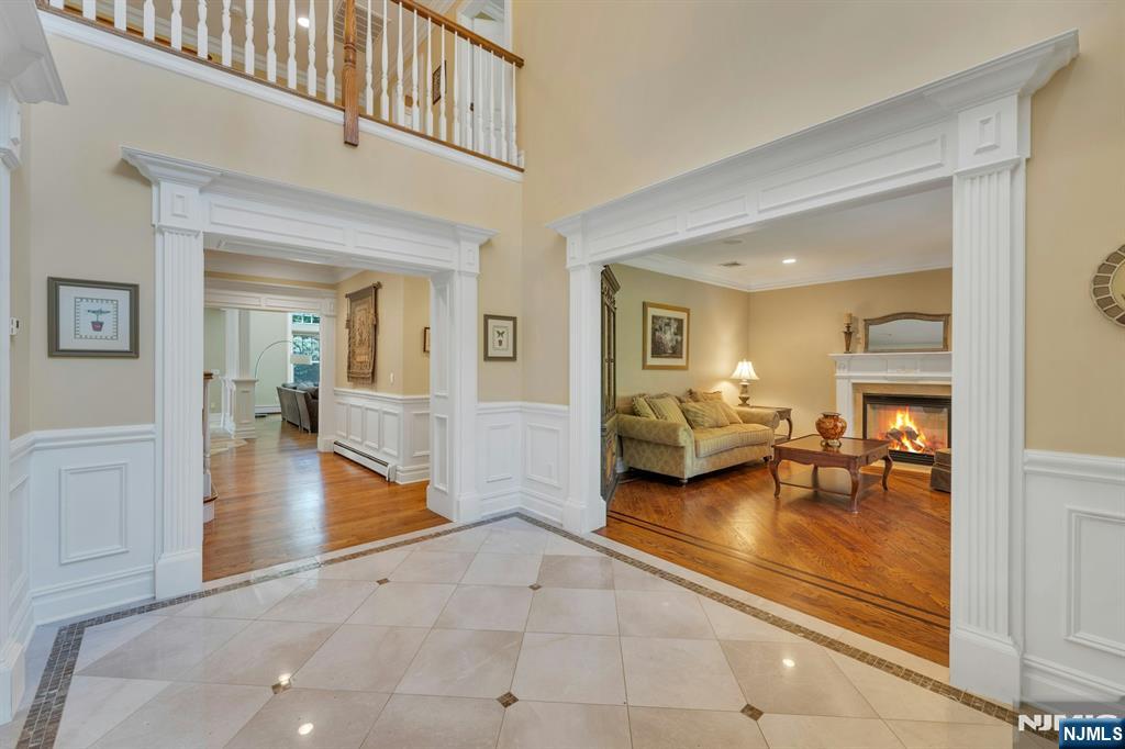 476 Fairfield Road Wyckoff, NJ 07481 - Photo 7 of 50