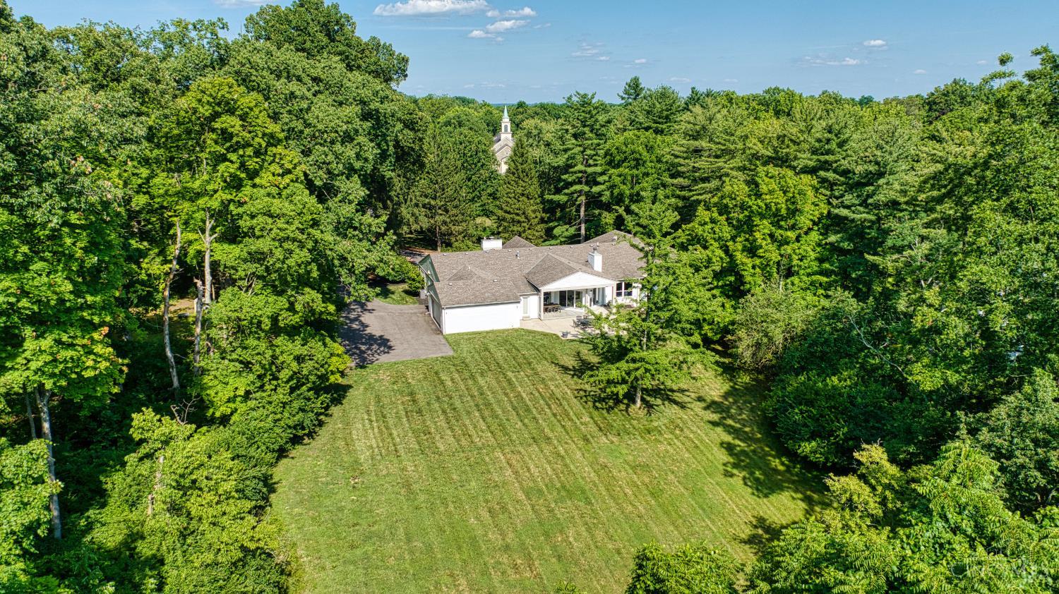 5995 Drake Road Cincinnati, OH 45243 - Photo 76 of 80