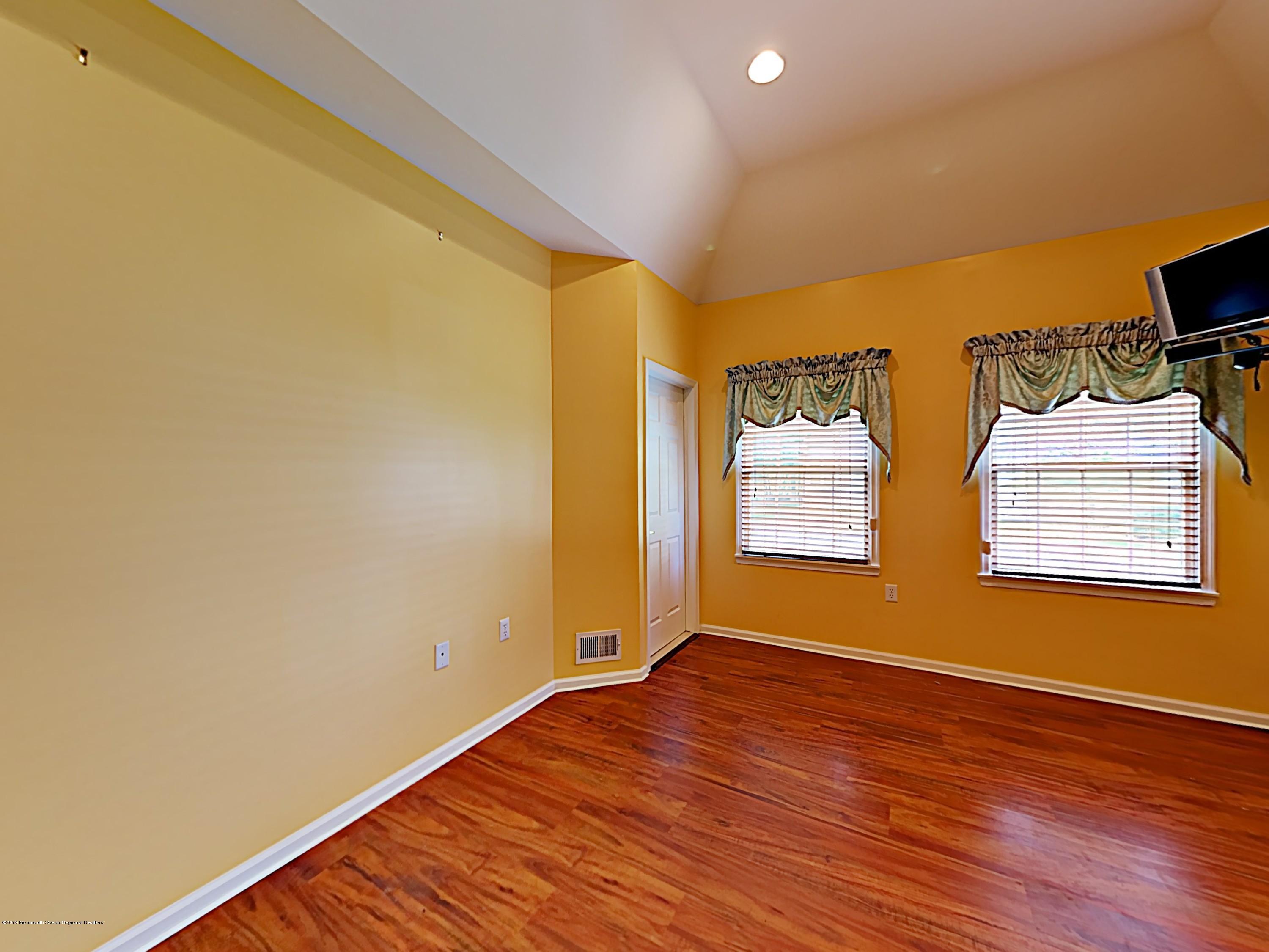 16 Rye Court Jackson, NJ 08527 - Photo 20 of 30 10_Image_f1fsgQQriw