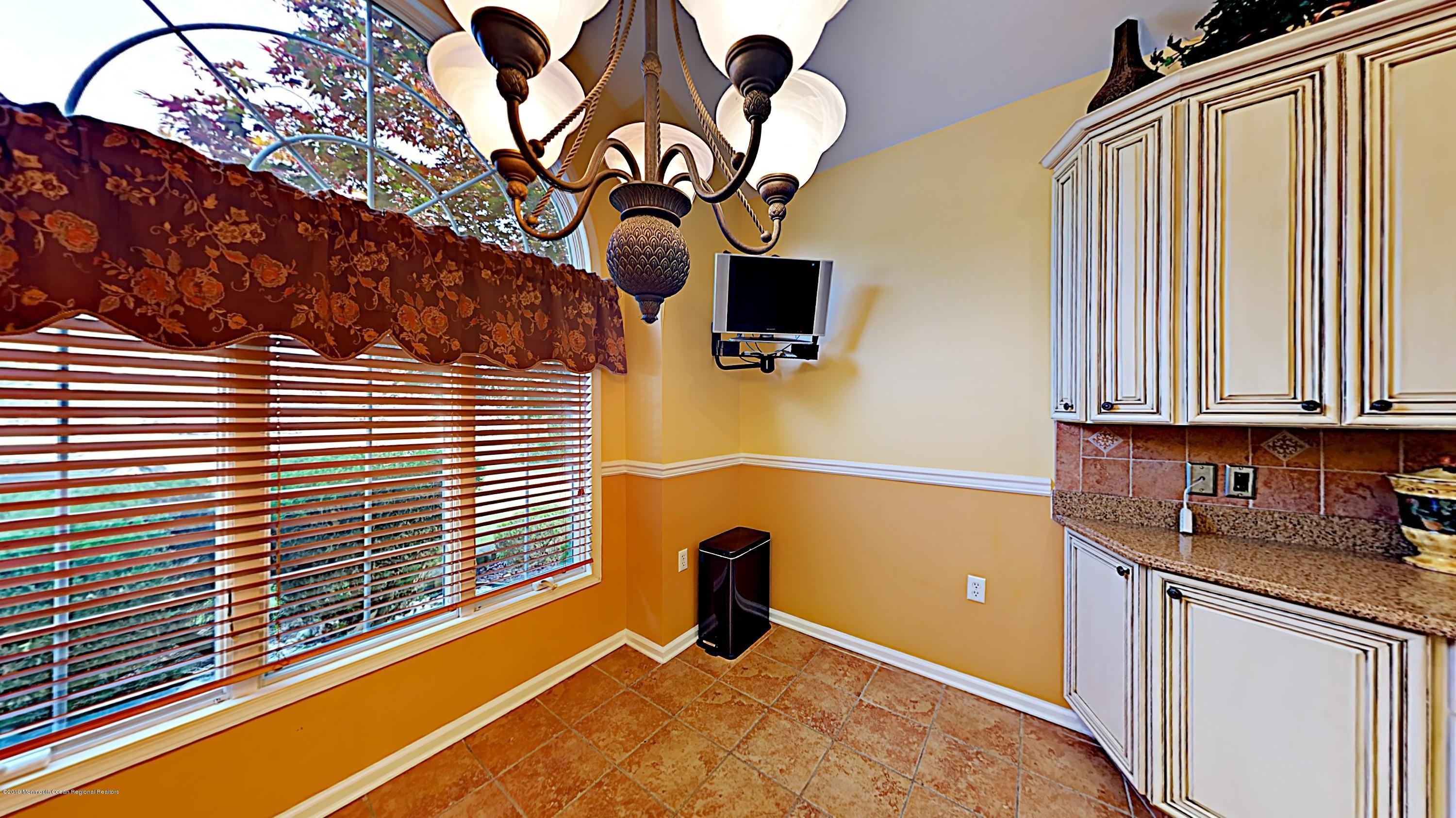 16 Rye Court Jackson, NJ 08527 - Photo 4 of 30 20_Image_KFLbCgI4W8