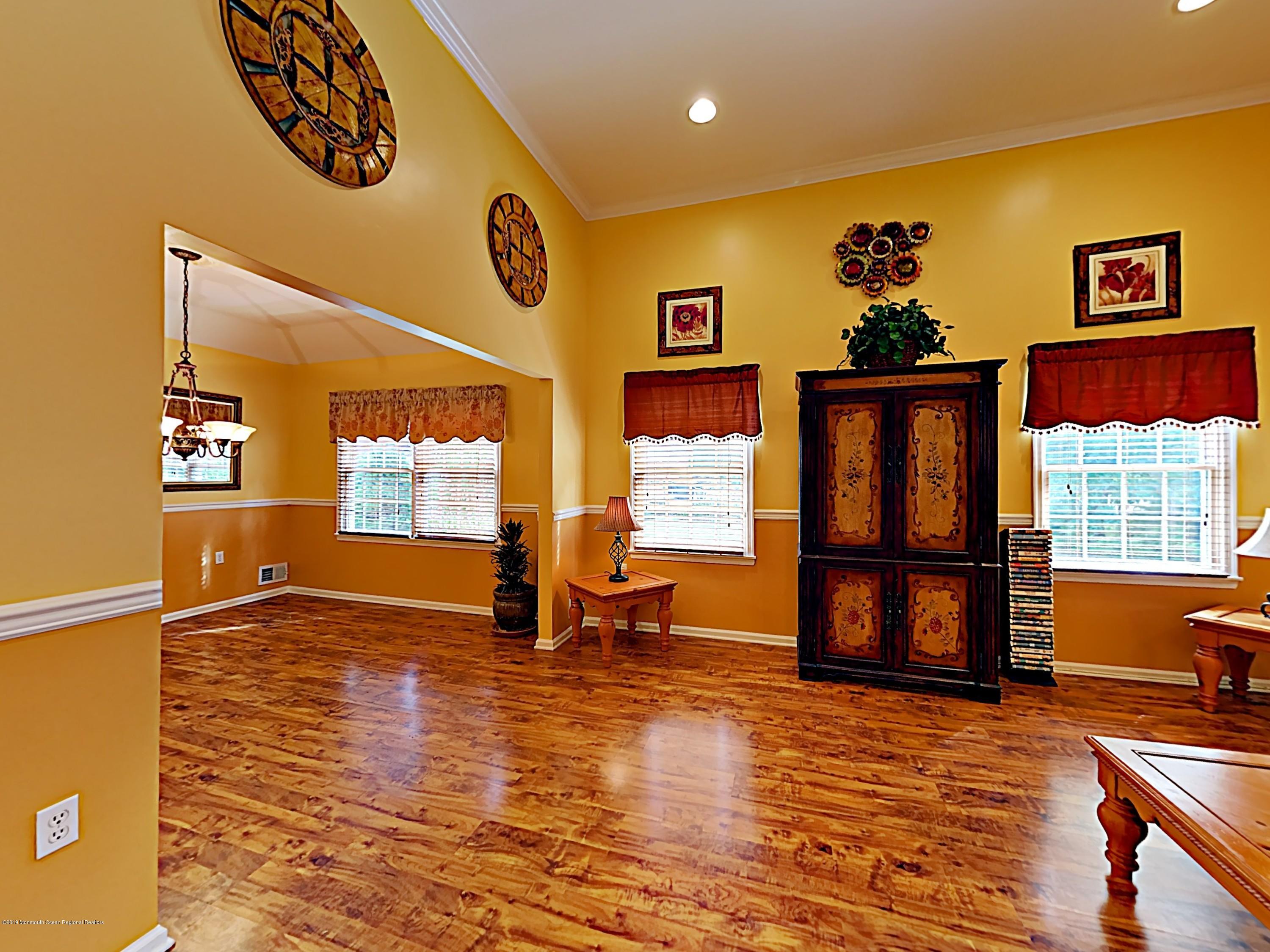 16 Rye Court Jackson, NJ 08527 - Photo 10 of 30 11_Image_QMwA6nj6Nv